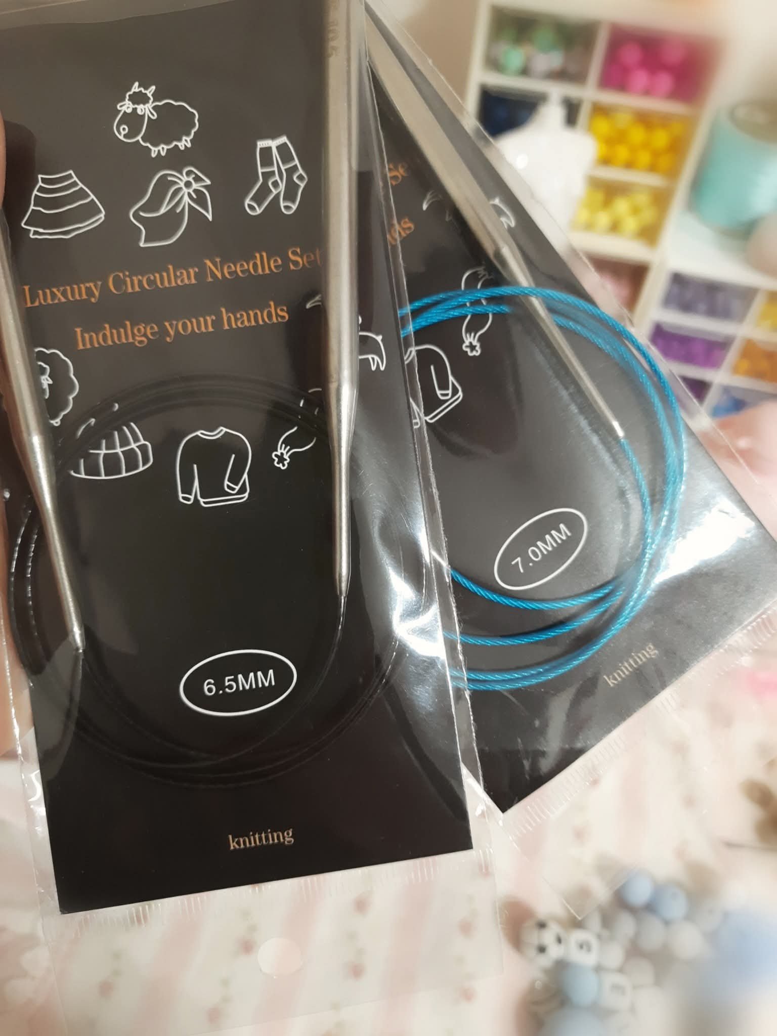ابر تريكو knitting